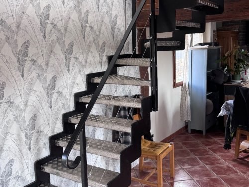 escalier droit finition brut industrie